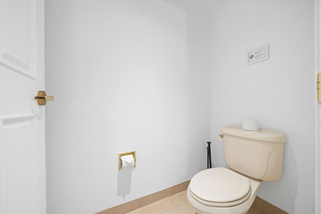 Huge Beachfront Condo Cozysuites At Showboat Atlantic City Exterior foto